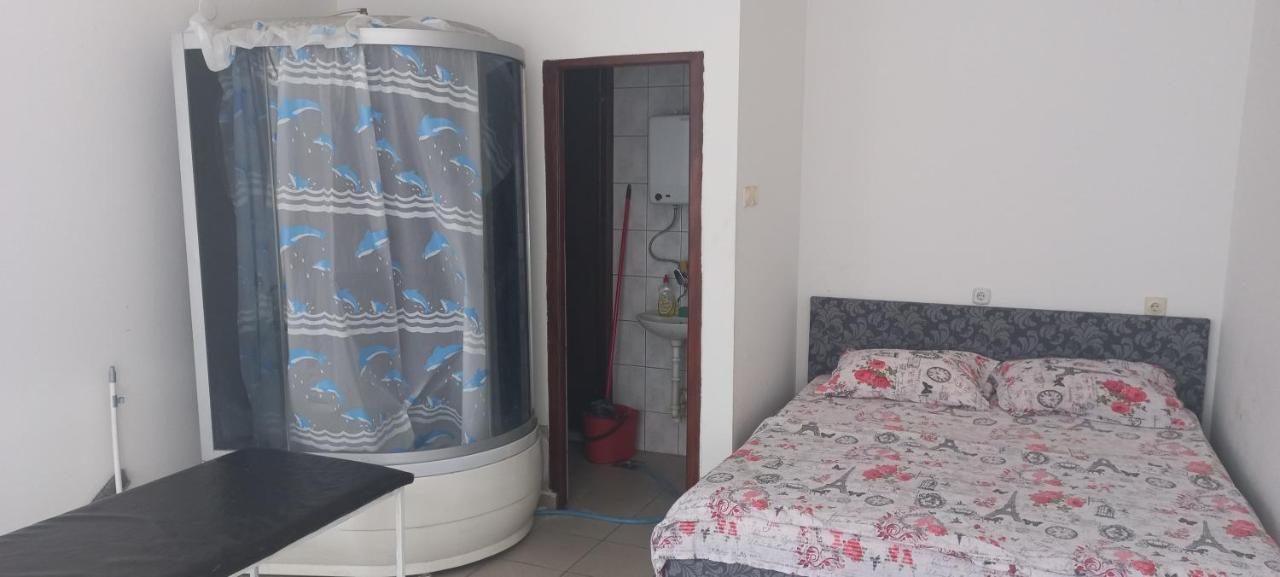 Big Bed, Rumenacka 7 Novi Sad Dış mekan fotoğraf